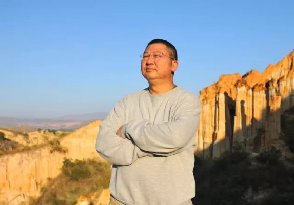 是谁在幕后一手操控元谋土林旅游业